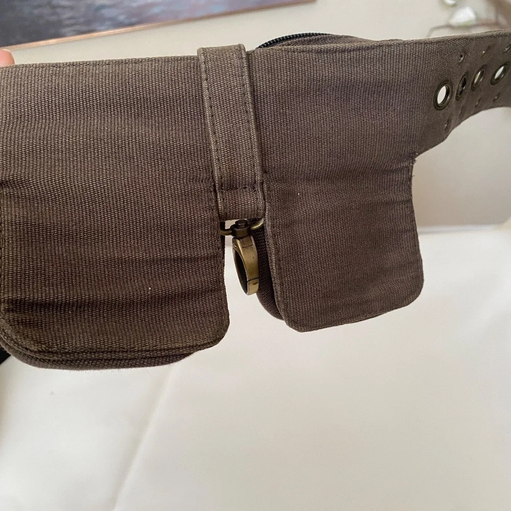 Wild card belt bag distressed utility leather stud belt bag‎ fanny